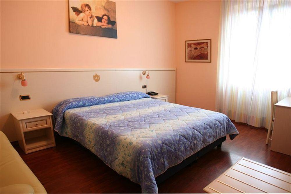Hotel I Duchi Camerino Dış mekan fotoğraf