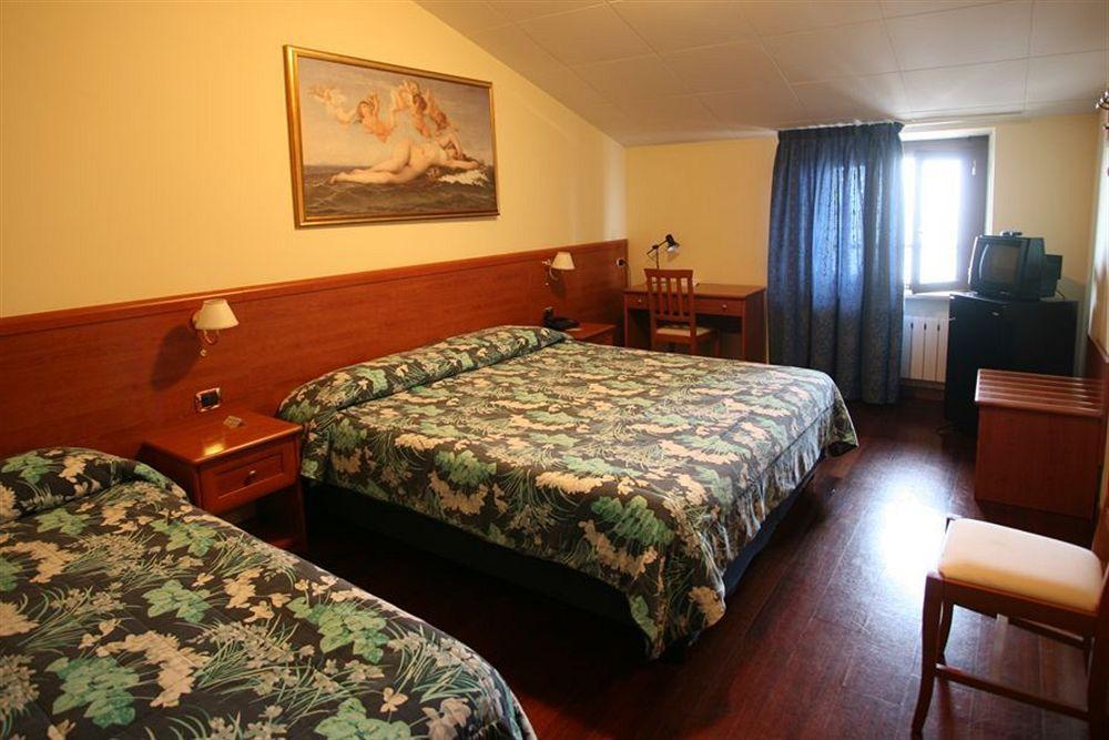 Hotel I Duchi Camerino Dış mekan fotoğraf